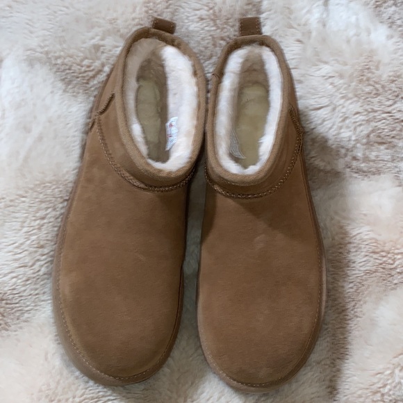 UGG CLASSIC ULTRA MINI PLATFORM - Picture 2 of 6